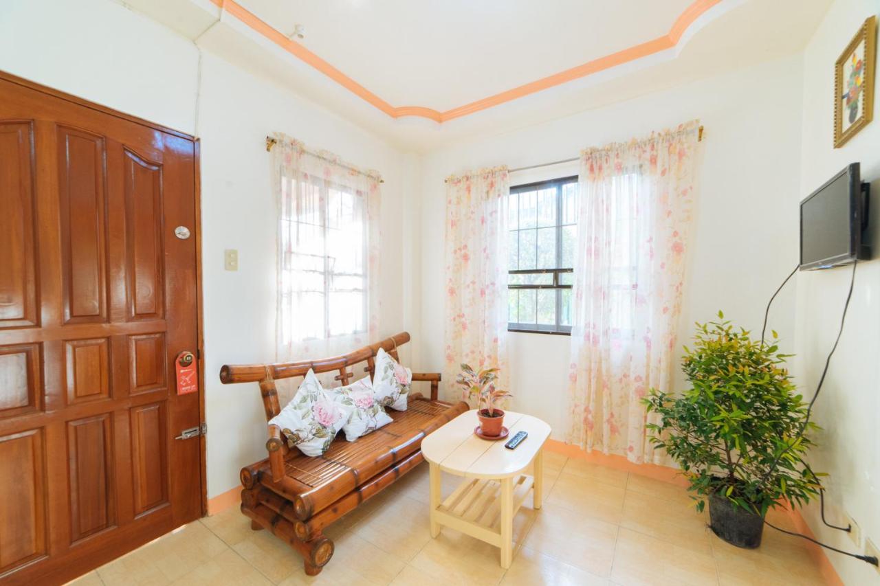 Reddoorz @ Q Abeto Street Mandurriao Ξενοδοχείο Iloilo City Εξωτερικό φωτογραφία