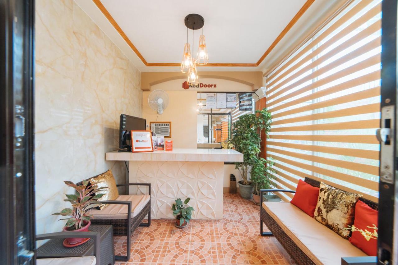 Reddoorz @ Q Abeto Street Mandurriao Ξενοδοχείο Iloilo City Εξωτερικό φωτογραφία